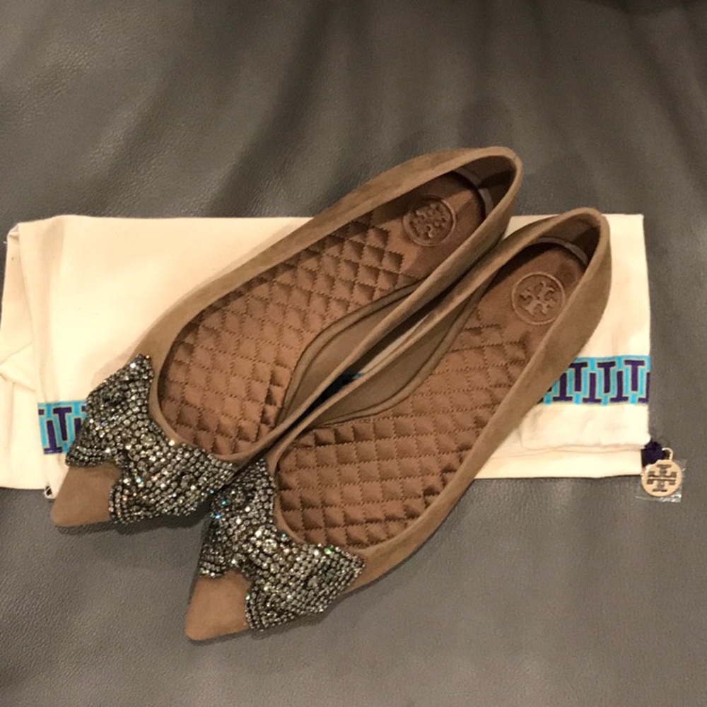 Tory Burch Esme Flat Kid Suede/Crystal